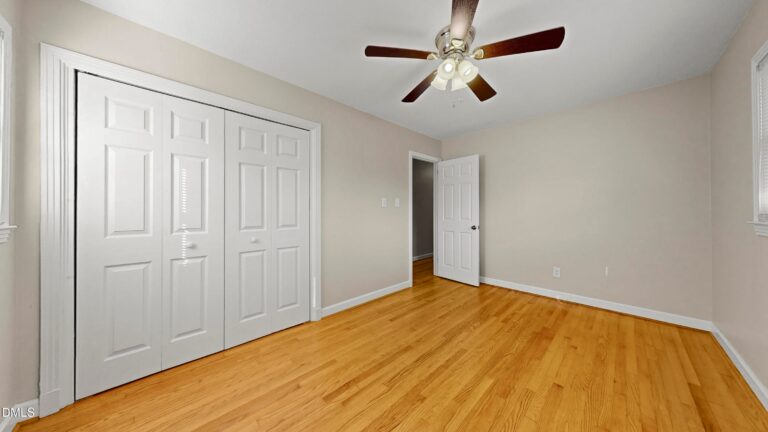 3306 Olivia Road